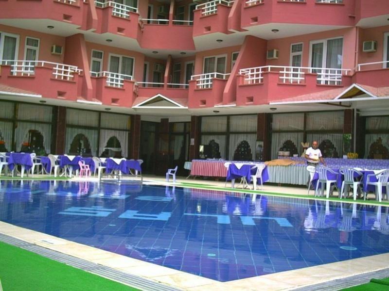 Bariscan Hotel Alanya Esterno foto