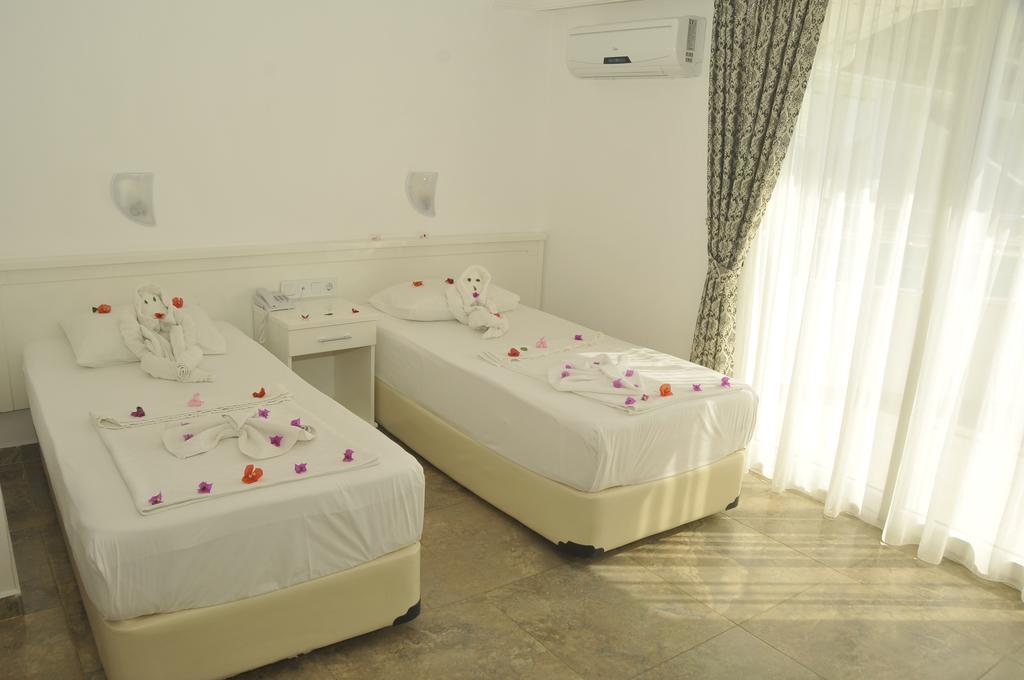 Bariscan Hotel Alanya Esterno foto